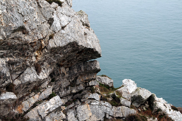 Rochers en surplomb 2